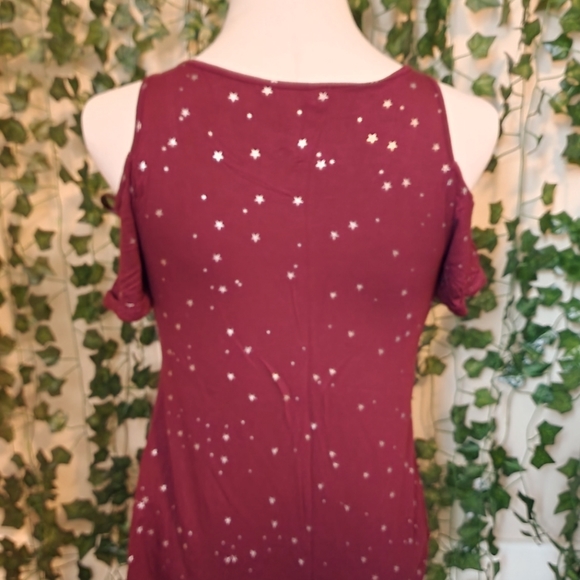 Cold shoulder top - Picture 3 of 4